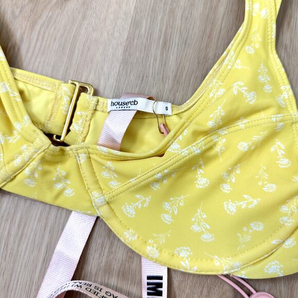 NWT House of CB Mariposa Yellow White Floral Print Bikini Top Size Small - Picture 4 of 5